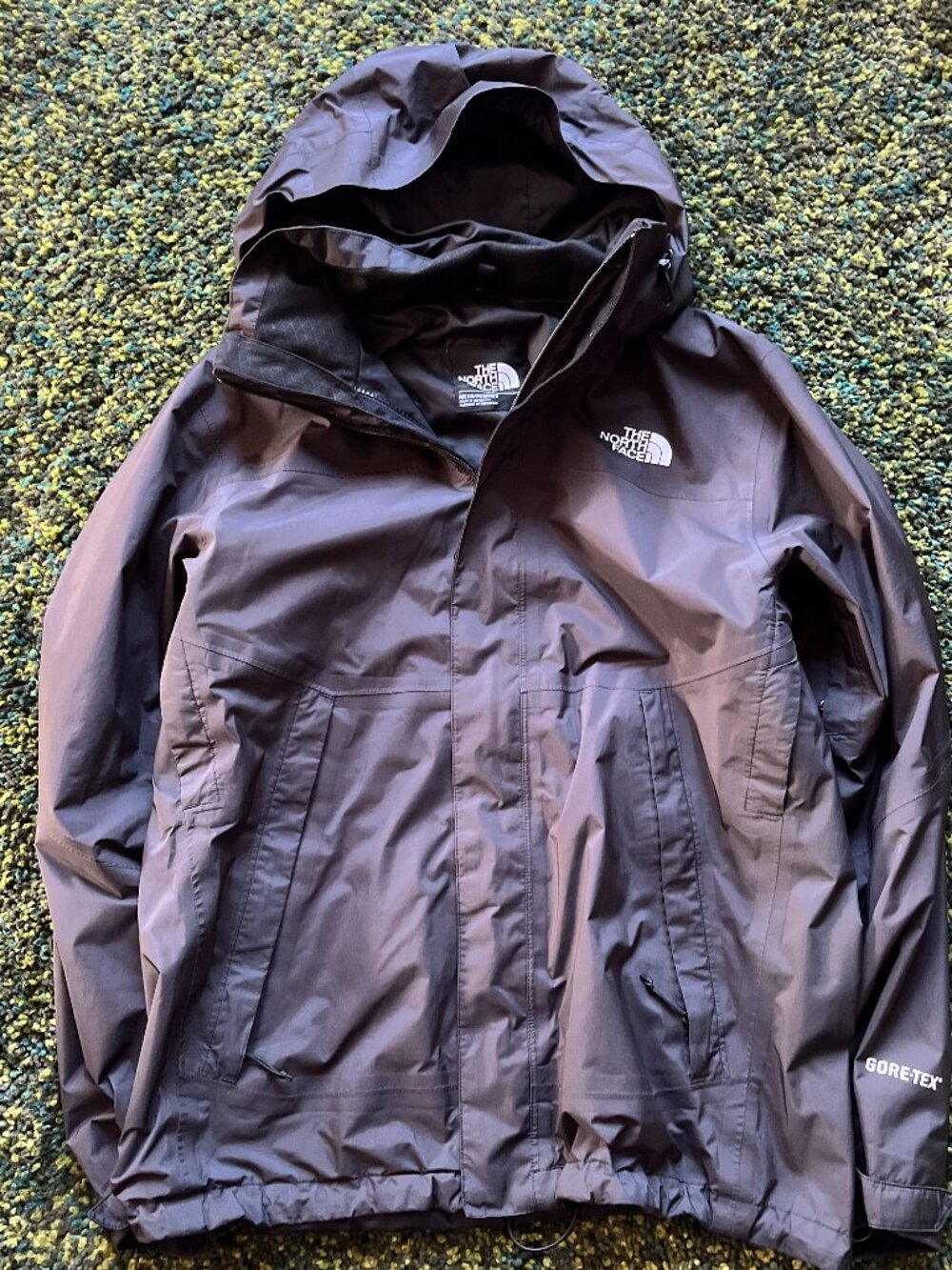 The North Face 2015 Goretex Black Jacket (M)